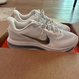 Nike Pegasus Premium Men size 10.5